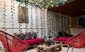 Hospedaje Casa Rosa Jardin